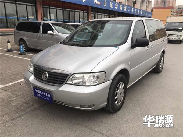 别克GL8 自动豪华型，动力强劲，空间舒适
