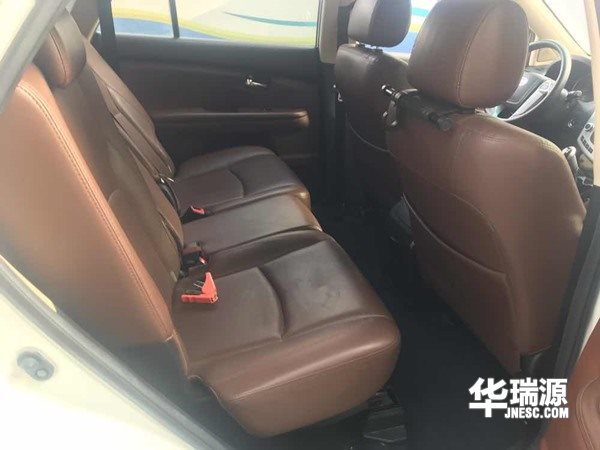 比亚迪首款SUV—比亚迪S6，全家出游无负担，4.2万就可开回家