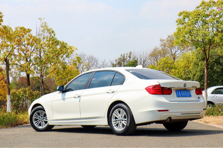 西双版纳二手宝马3系 2014款 320Li 2.0T 手自一体 时尚型