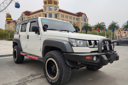 孝感二手北京BJ40 2016款 BJ40L 2.3T 手自一体 四驱 尊享版