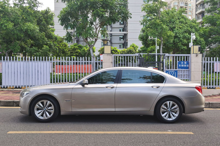 深圳二手宝马7系 2011款 730Li 3.0L 手自一体 典雅型